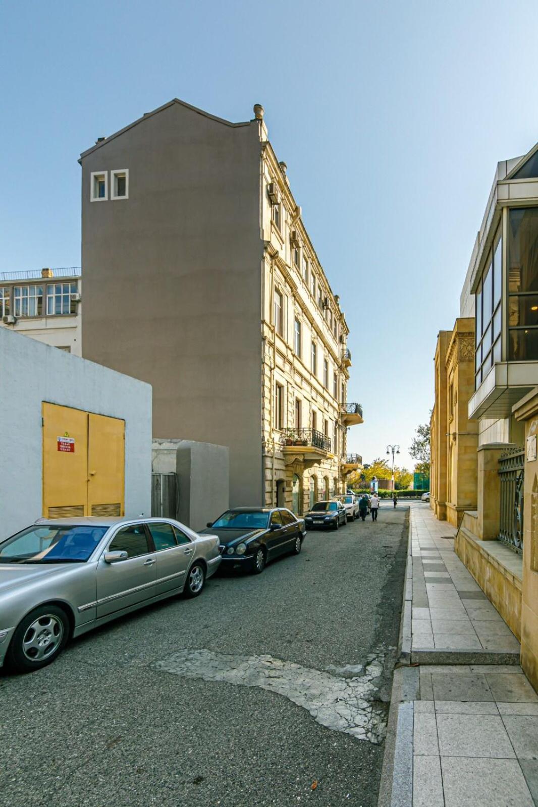 Azneft Square Deluxe Apartment Baku Exterior foto
