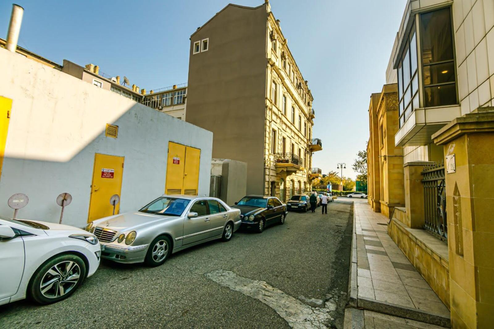 Azneft Square Deluxe Apartment Baku Exterior foto